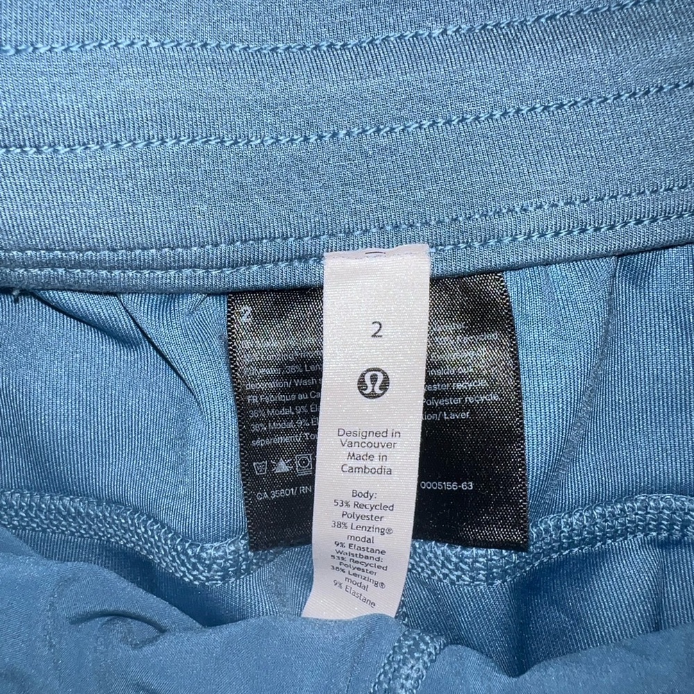 Lululemon Soft Stream Shorts - image 2